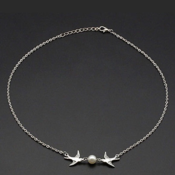 🆕 Two Dove Pearl Choker Style Necklace - Picture 2 of 4
